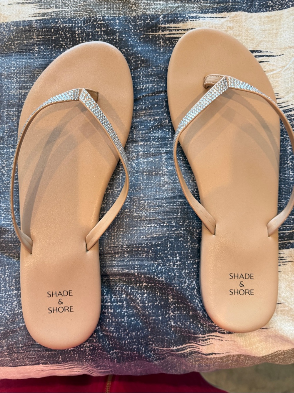 Shade & Shore Women's Tan Rhinestone Flip Flops